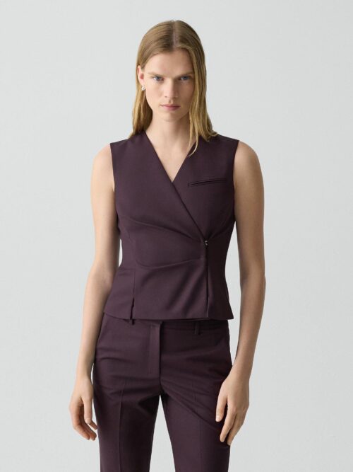 01_TH_P0701101_HAE_L0 Wrap Vest in Good Wool