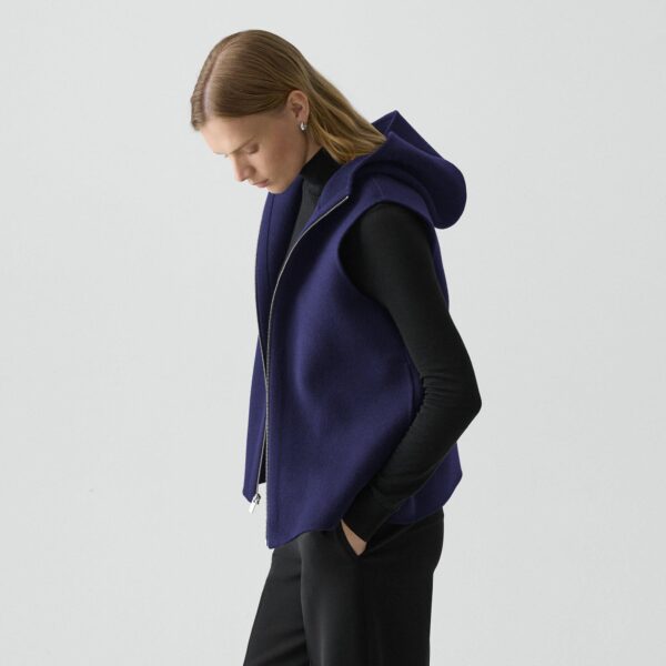01_TH_P0701401_R4U_L0 Hooded Vest in Double-Face Wool-Cashmere