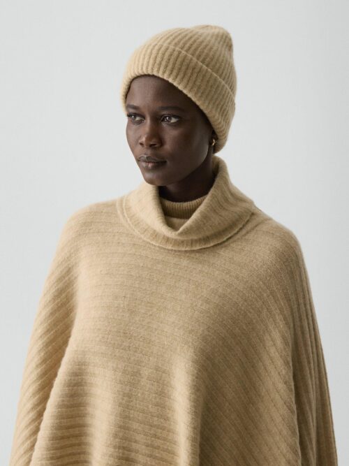 01_TH_P1011718_V47_L0 Chunky Beanie in Astor Wool