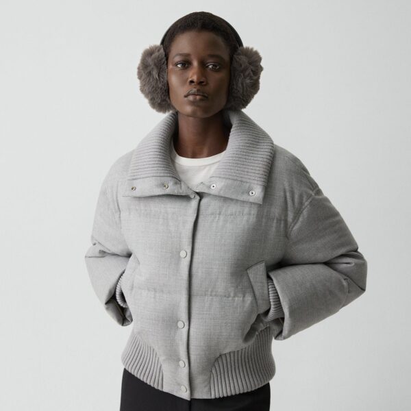 01_TH_P1025004_B00_L0 Earmuffs in Faux Fur