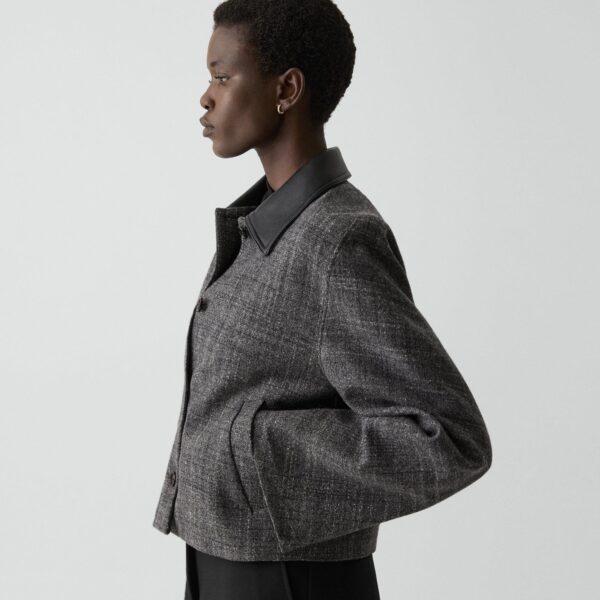 02_TH_P1101102_QDY_F0 Curve Sleeve Jacket in Malfile Wool