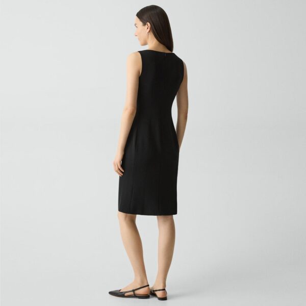 03_TH_L0109606_001_D0 Flared Dress in Admiral Crepe