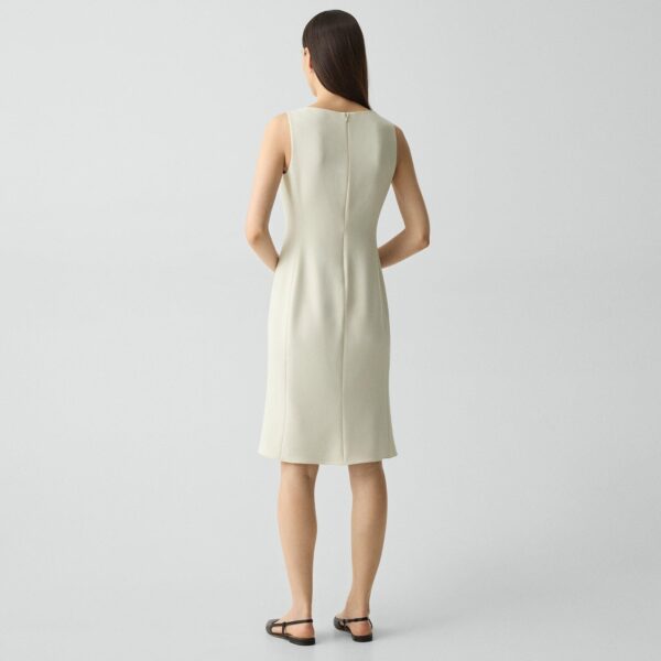 03_TH_L0109606_Y0C_D0 Flared Dress in Admiral Crepe