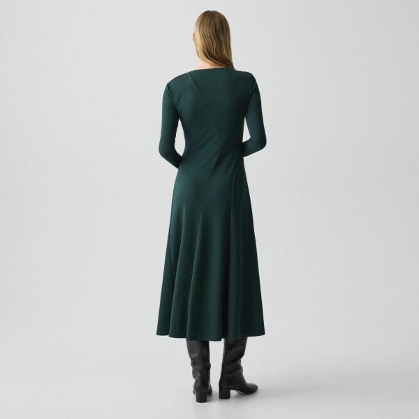 03_TH_P0725610_QM8_D0 Twist Neck Dress in Crepe Jersey