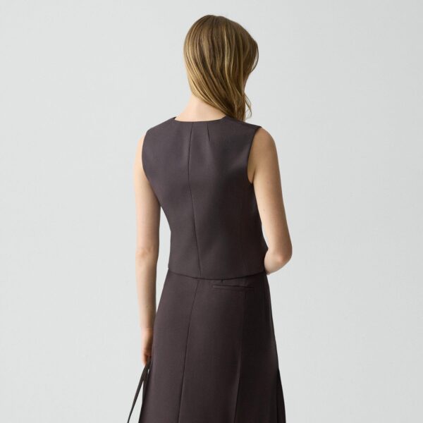 03_TH_P0801106_DAJ_D0 Shrunken Double-Breasted Vest in Sleek Flannel