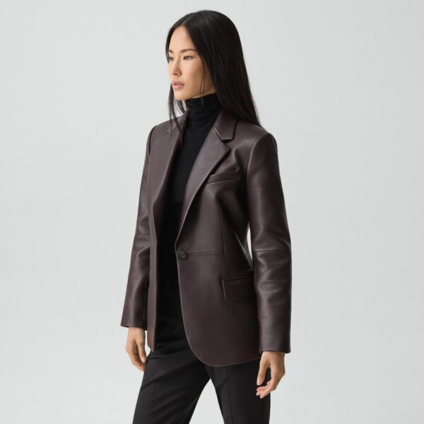 04_TH_P0800109_DAJ_B0 Lynnia Blazer in Leather