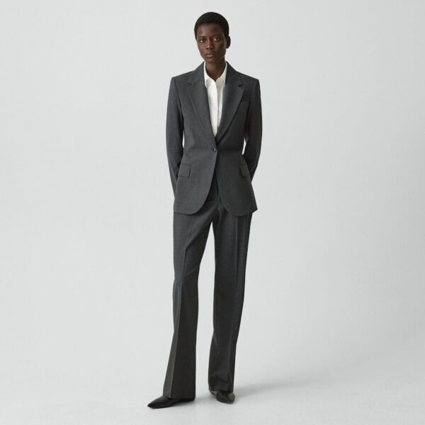 06_TH_P0201109_A08_I0 Lynnia Blazer in Good Wool